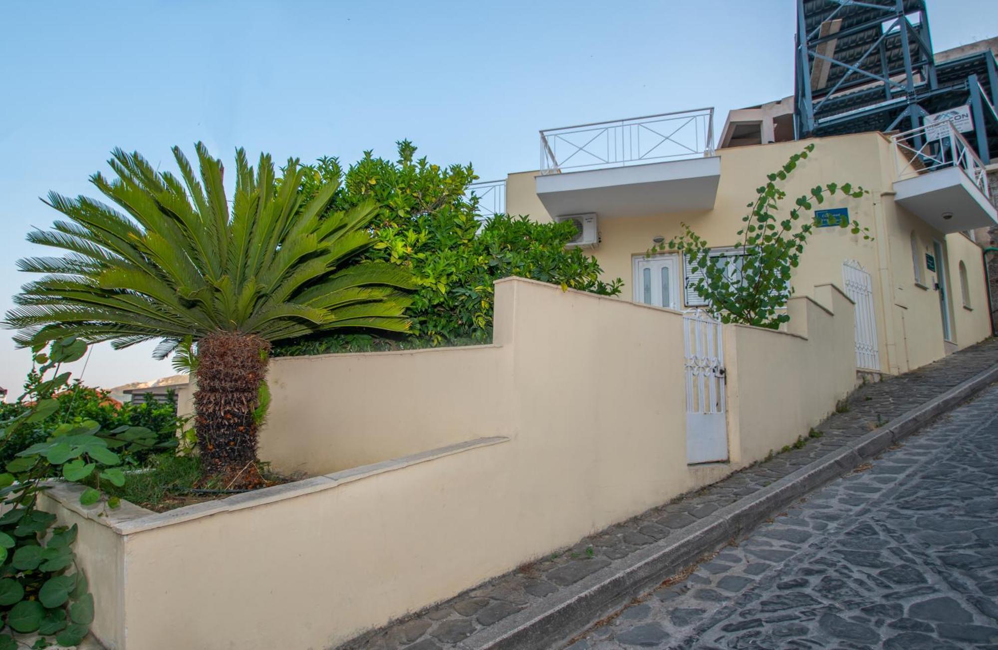 Coconut Tree House With Port View Apartman Zákinthosz Kültér fotó